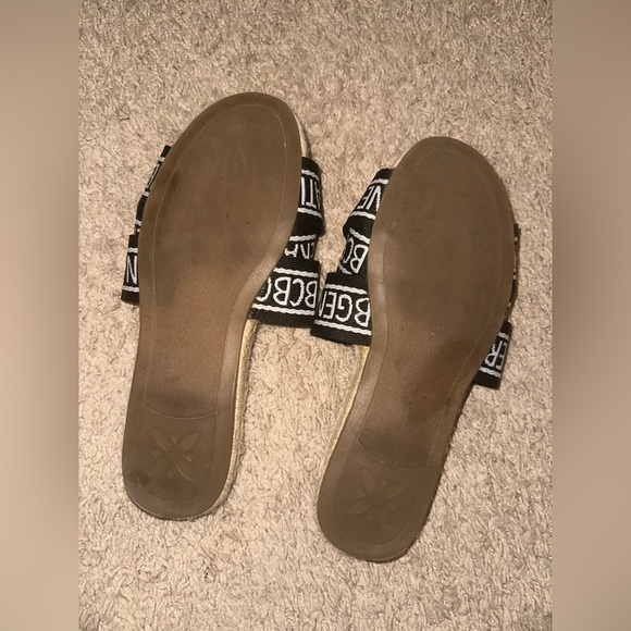 BCBG generation raffia sole sandals. Size 6 - Picture 4 of 4